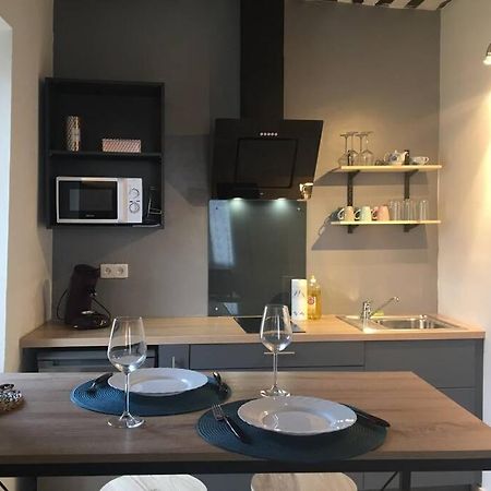 Studio De Charme Le Clos De L'Etang + Place De Parking L'Isle-sur-la-Sorgue Kültér fotó