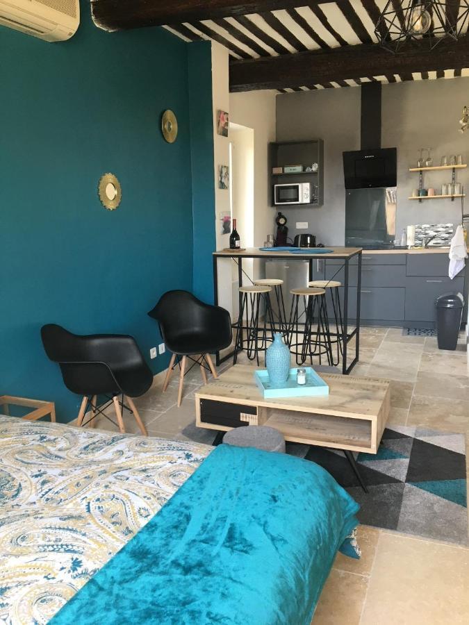 Studio De Charme Le Clos De L'Etang + Place De Parking L'Isle-sur-la-Sorgue Kültér fotó
